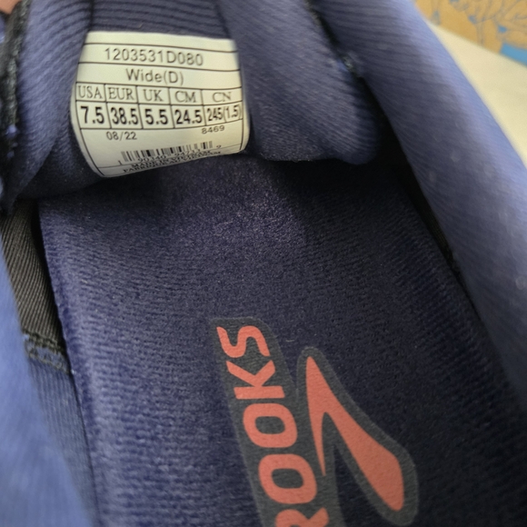 Brooks Adrenaline GTS 22 Women's Running Shoes - Picture 4 of 6